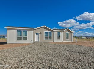 24464 N Ravens Roost Rd, Paulden, AZ 86334
