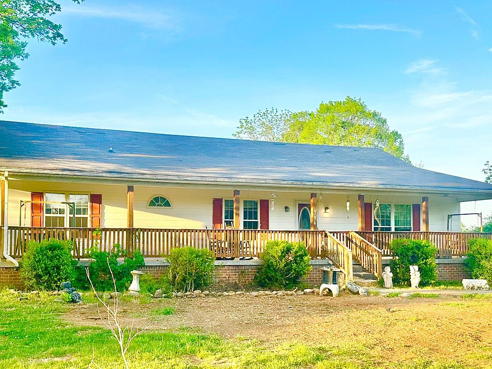 1st image of 384 Coopertown Rd