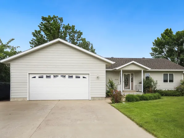 2123 Crystal Ave SE, Aberdeen, SD 57401