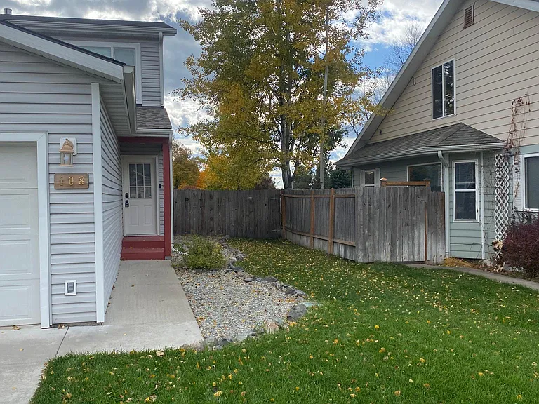 108 Church St — Photo 2