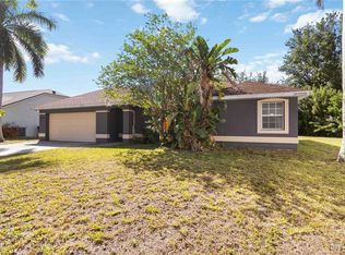 6214 35th Ave E, Palmetto, FL 34221