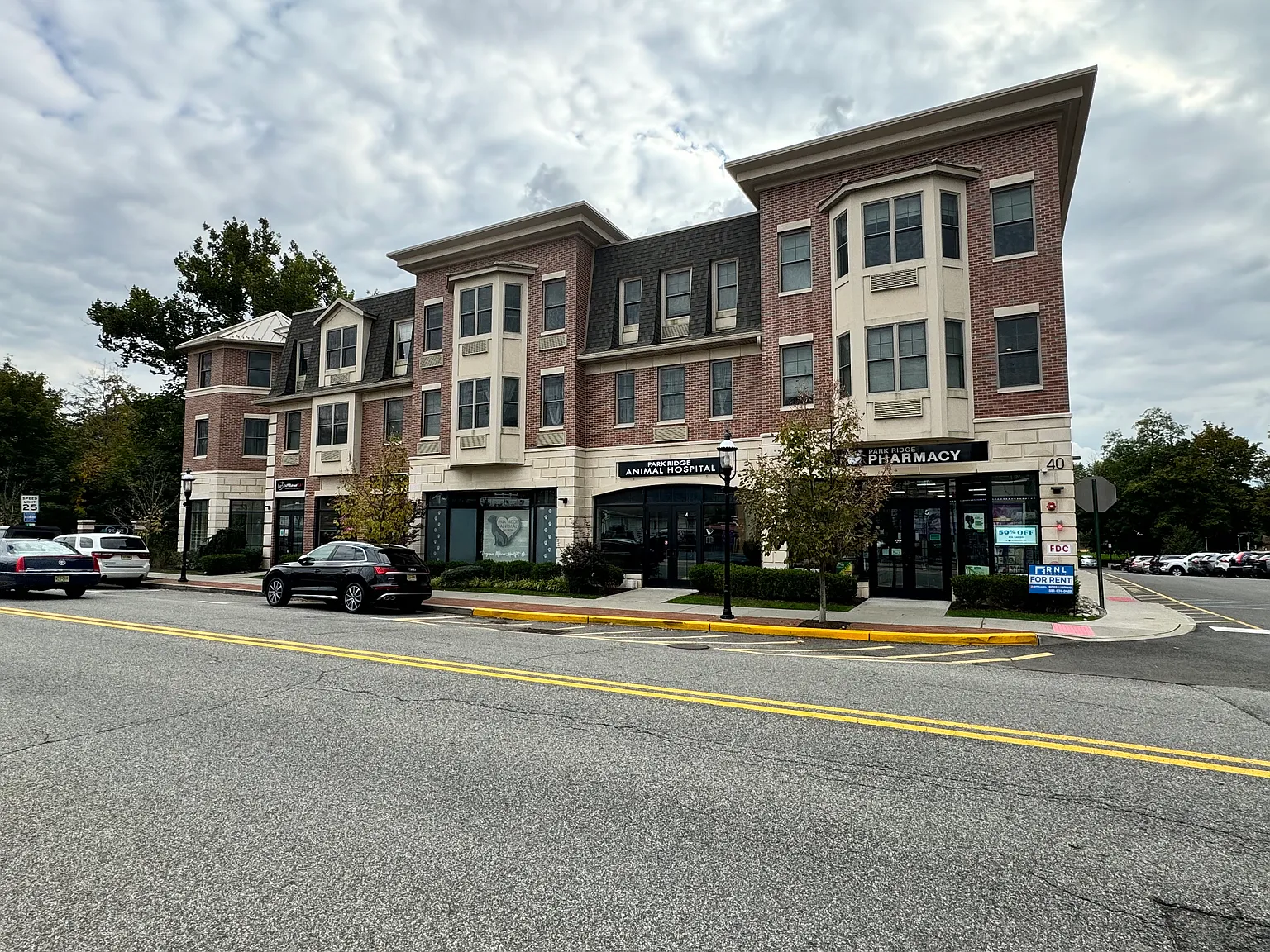 1 bed, $2,995 — Photo 2