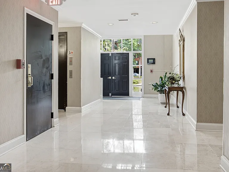 23117 Plantation Dr NE #117 — Photo 5