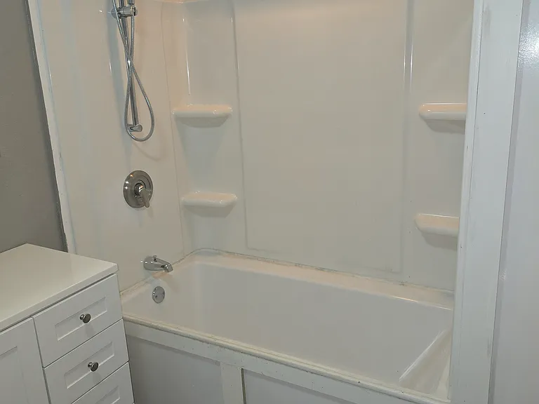 577 Main St — Photo 17