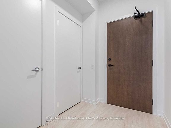 4th image of 4065 Confederation Pkwy #2510