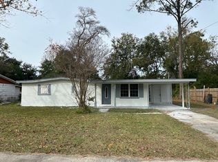 527 Carteret Rd, Brunswick, GA 31525