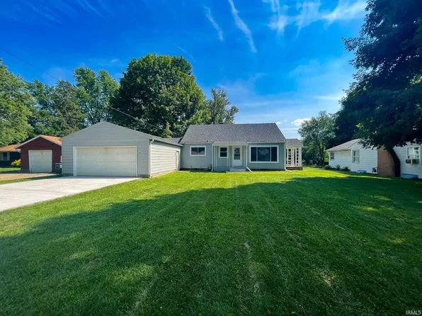 301 North Dr, Elkhart, IN 46514