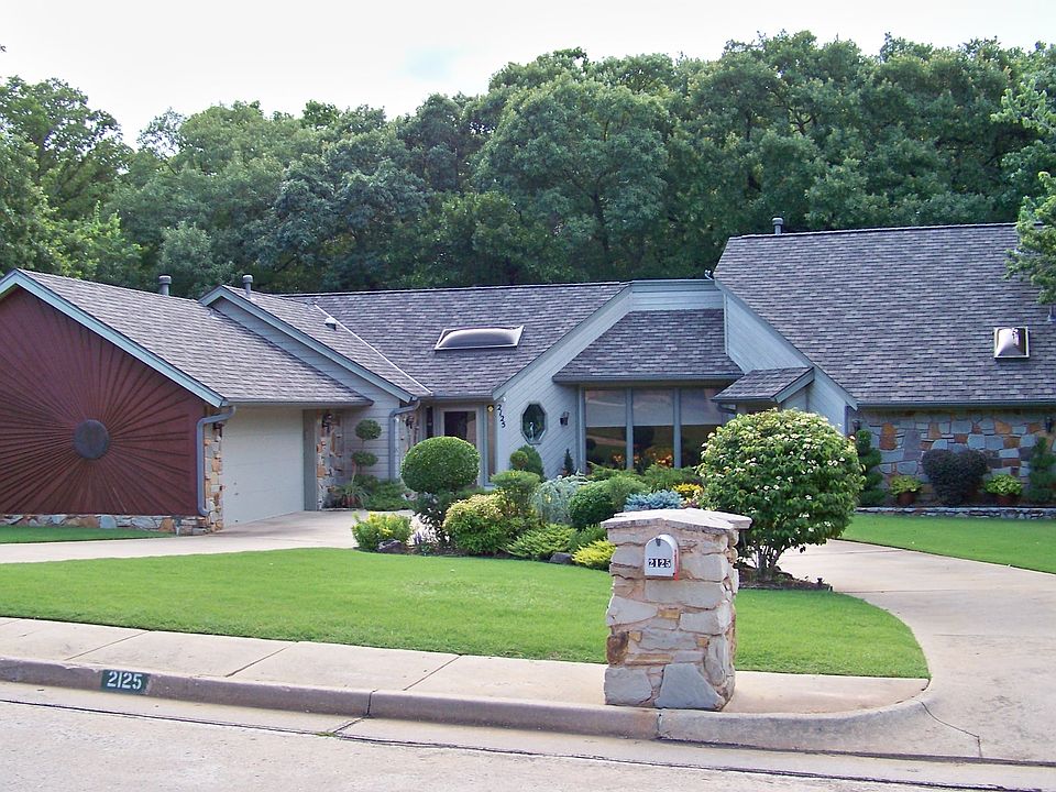 1st image of 2125 Brookview Ln