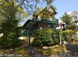 12 John Wesley Ave, Oak Bluffs, MA 02557