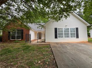240 Plantation Blvd, Stockbridge, GA 30281