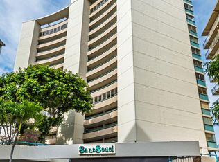 2877 Kalakaua Ave, Honolulu, HI 96815