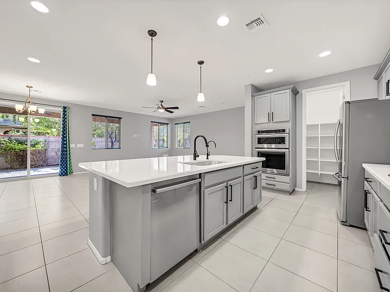 15509 N 47th St — Photo 9