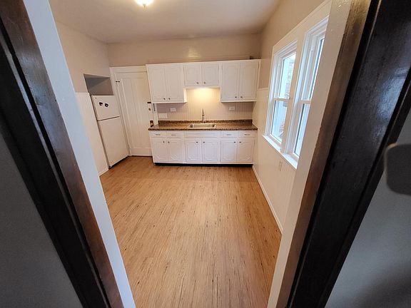 4th image of 3688 W 135th St #1