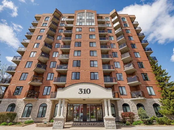 310 Central Park Dr #6B, Ottawa, ON K2C 4G4