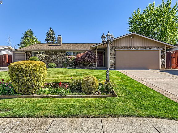 4th image of 1475 NE Oleander Ln