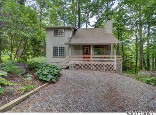 310 Dogwood Dr, Maggie Valley, NC 28751