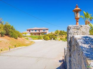 513 Canyon Rim Dr, El Cajon, CA 92021