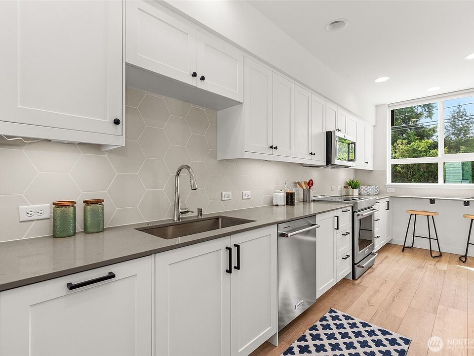 1st image of 2106 NE 85th Street #E