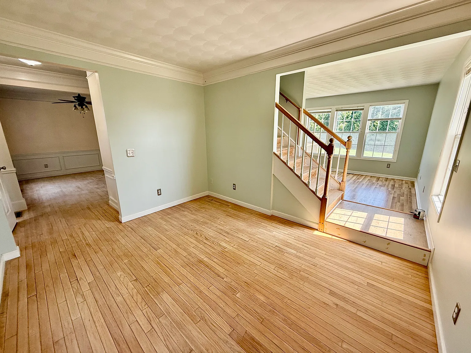 3 bed, 2.5 bath, $4,500 — Photo 4