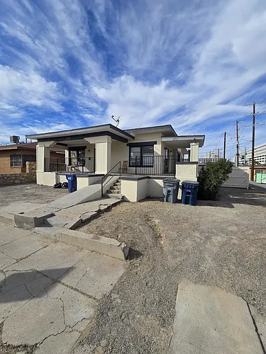 111 W Cliff Dr #0 Photo 1
