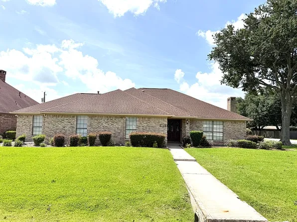 2702 15th St, Port Neches, TX 77651