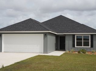 312 Wynn Dr, Summerdale, AL 36580