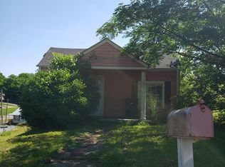 121 Cherokee St, Florence, AL 35630
