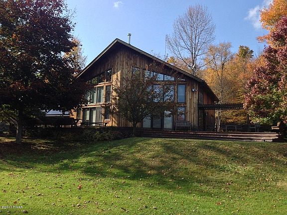 FRONT VIEW OF HOME 