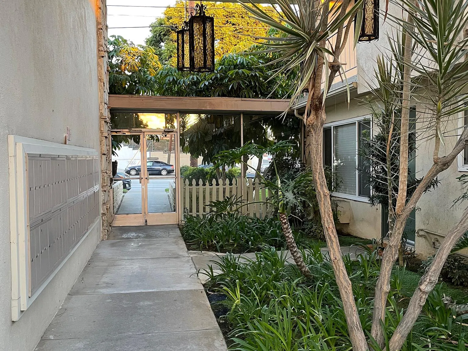 Pine Terrace — Photo 2