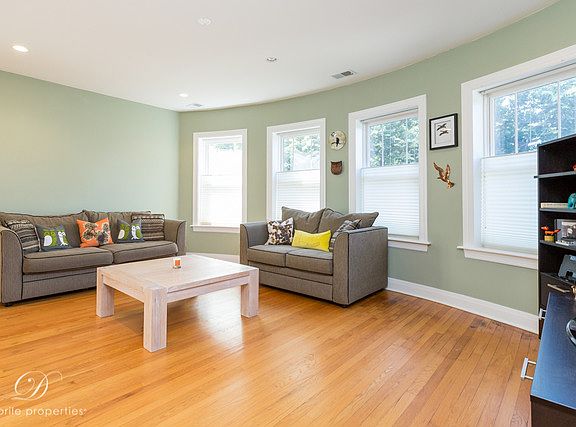 4th image of 719 Mulford St Unit 3G