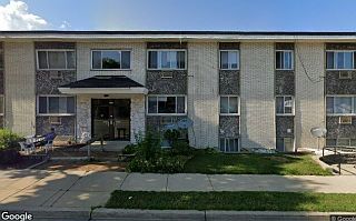 1st image of 6914 W Lincoln Ave #1