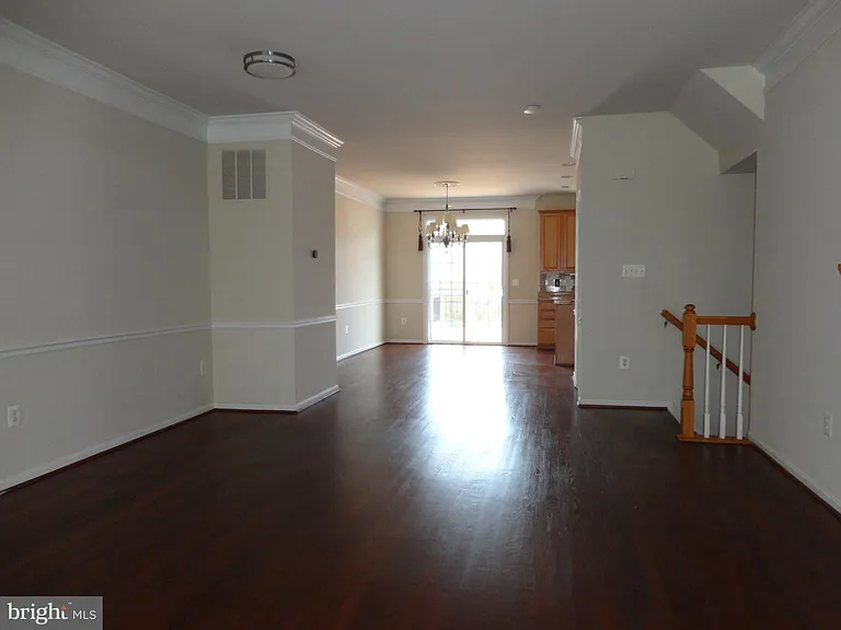 24699 Kings Canyon Sq — Photo 11