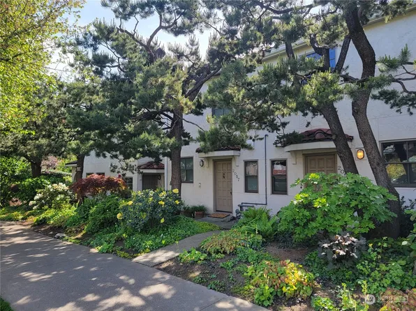2057 Minor Avenue E #10, Seattle, WA 98102