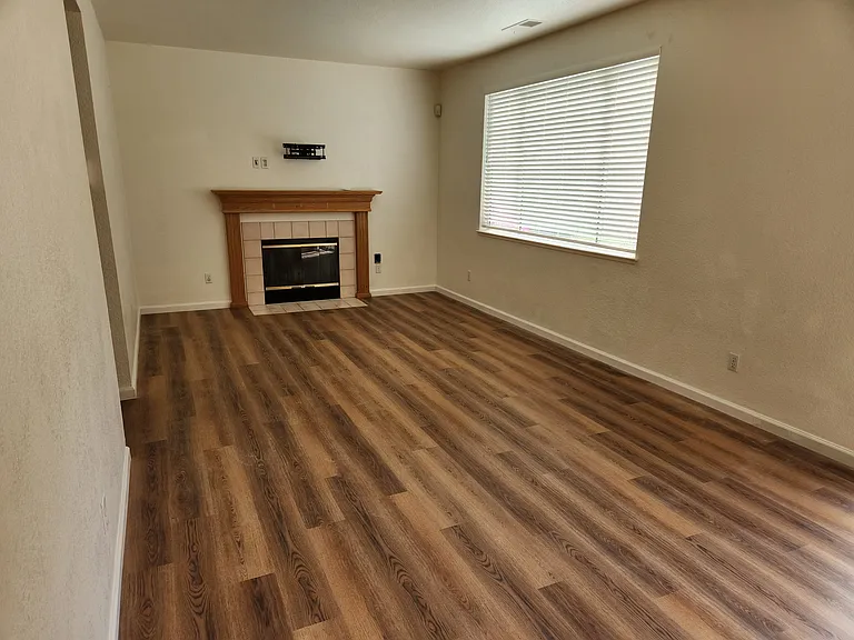 1487 Promenade Cir — Photo 10