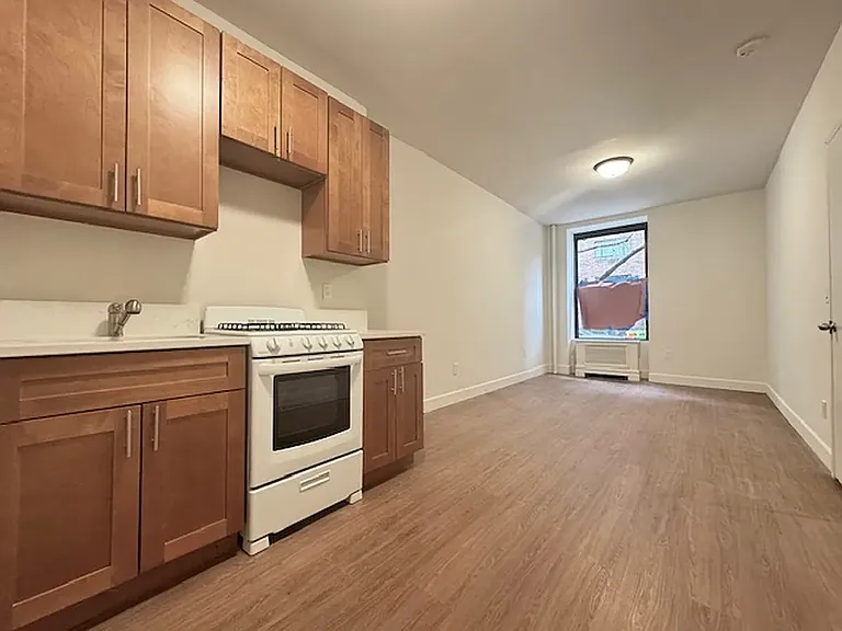 509 E 85th St #1FE — Photo 1