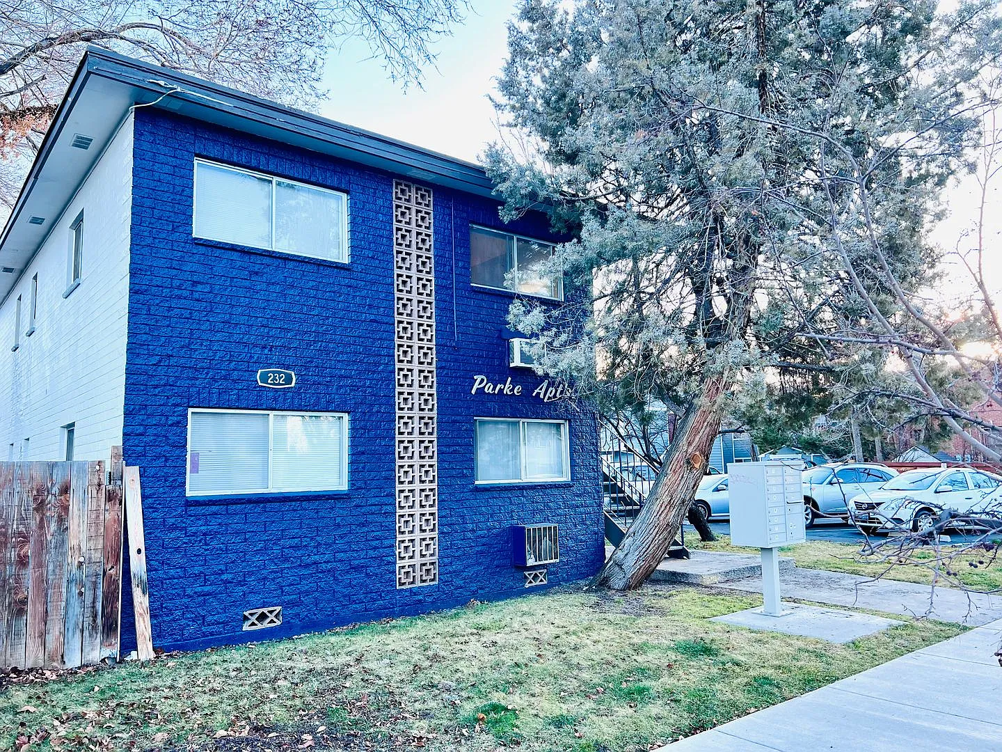 232 East Taylor Street — Photo 2