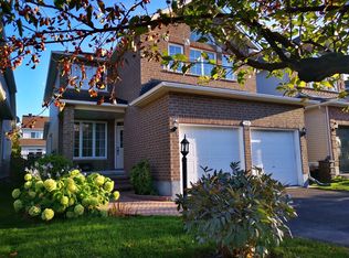 29 Rodeo Dr, Ottawa, ON K2J 4Z5