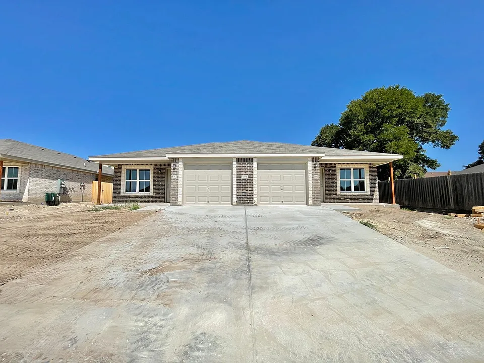 1704 Clovis Dr