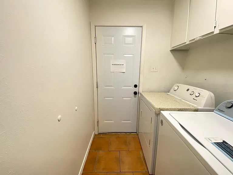 2711 Olympia Dr — Photo 21
