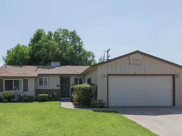 2474 Woodworth Ave, Clovis, CA 93612