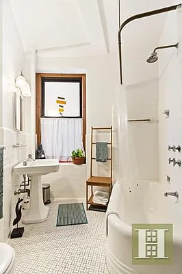 Sold by Halstead Real Estate | media 6