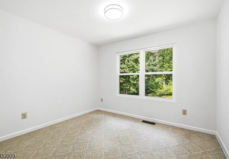 9 Stirrup Way — Photo 28