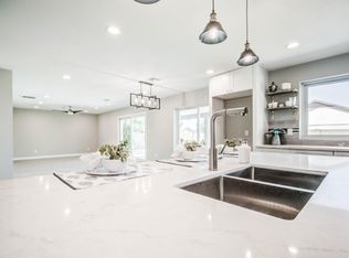 2417 S Extension Rd, Mesa, AZ 85210