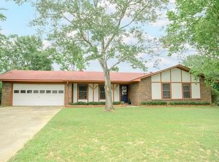 413 Christopher Dr, Dothan, AL 36301