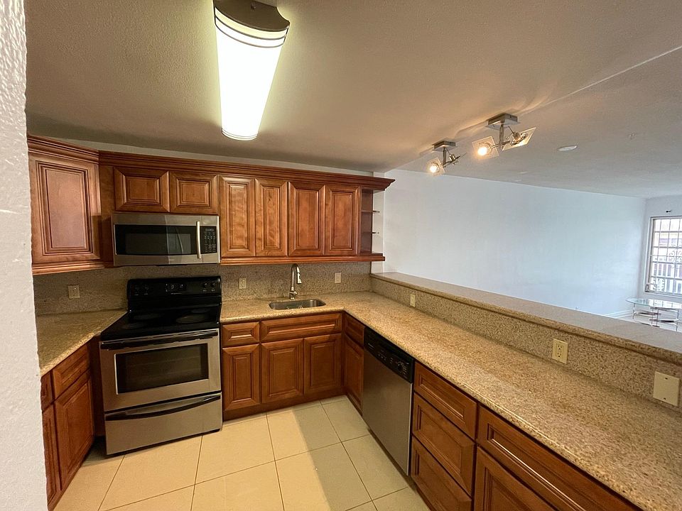 1st image of 1460 NE 169th St APT 110