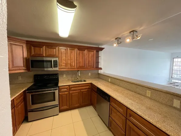 1460 NE 169th St APT 110, Miami, FL 33162