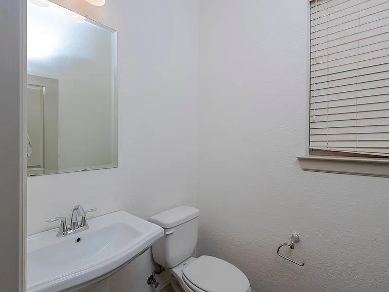 6337 Saddlebrook — Photo 8