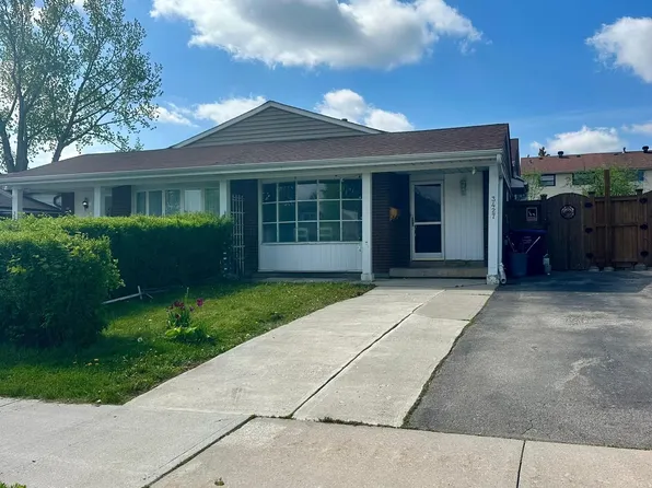 3427 Martins Pine Cres, Mississauga, ON L5L 1G3