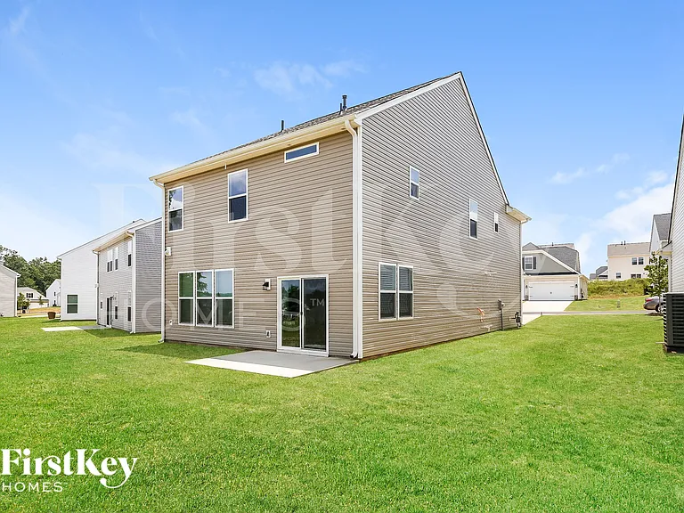 404 Stonefence Dr — Photo 17