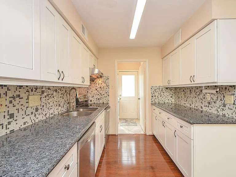 2209 Bauer Dr #B — Photo 1